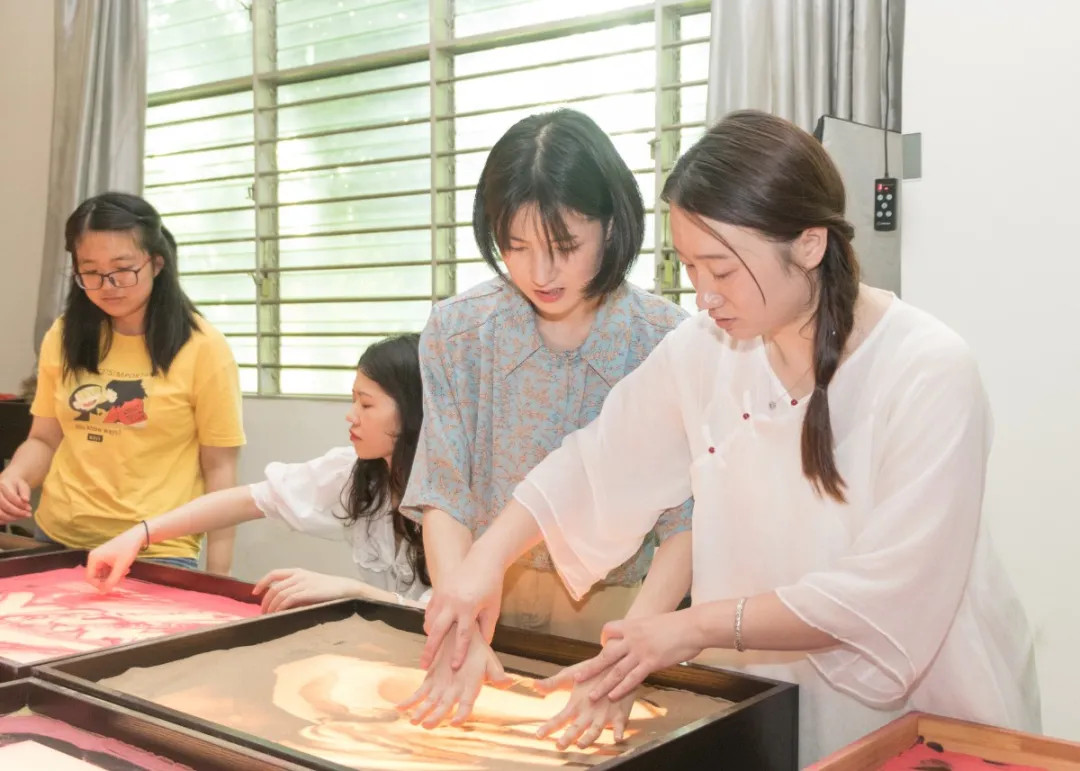 蜂蜜浏览器_qwewqe.jpg 蜂蜜浏览器_qwewqe.jpg